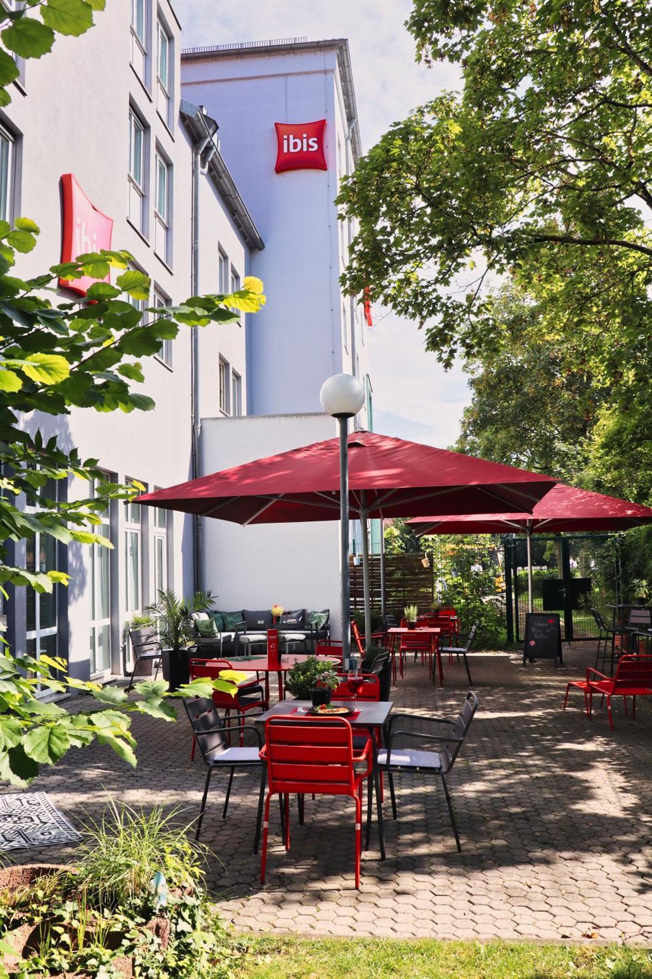 Ibis Отель 2*