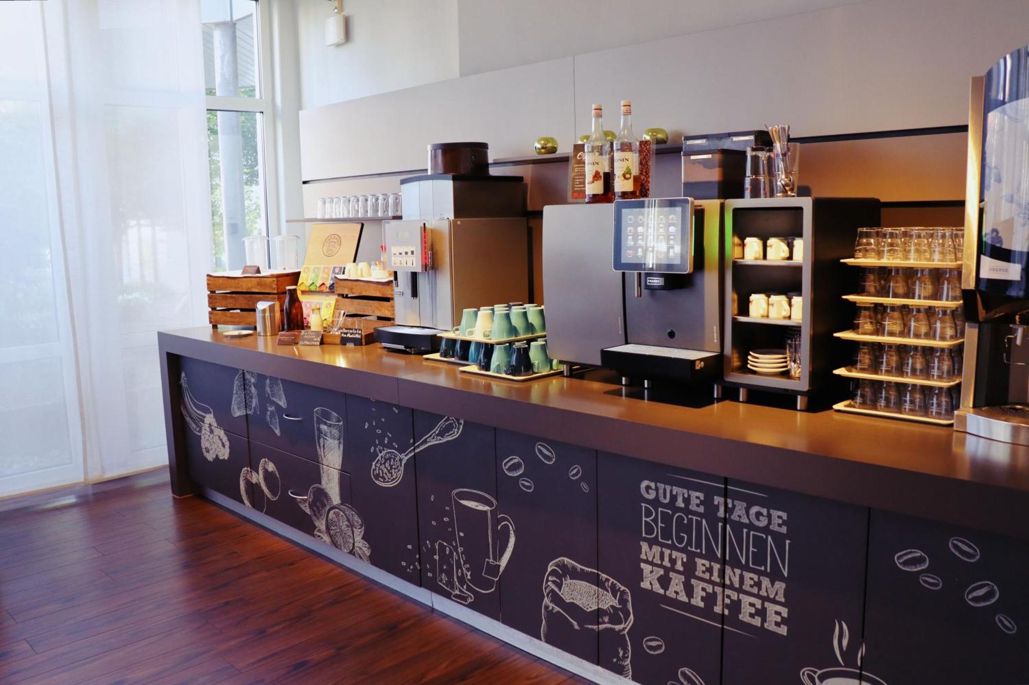Ibis Hotel 2*